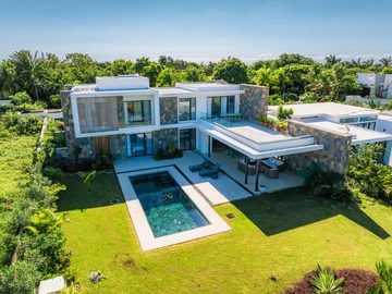 4 Bedroom Villa