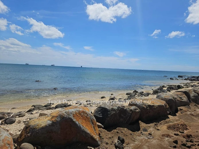 G+2 Apartment for Sale in Balaclava – Beachfront Elegance & Island Lifestyle