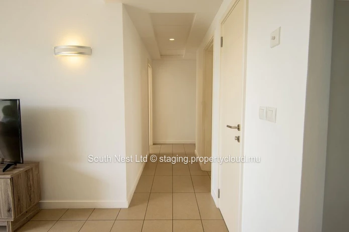 Furnished ground floor apartment with 3 bedrooms and garden 