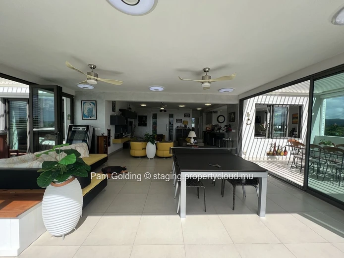 3 Bedroom Penthouse in La Preneuse, Tamarin