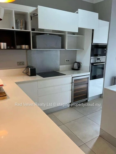 À vendre - Appartement somptueux en rez-de-chaussée avec piscine privée | Royal Park, Balaclava | 192,90 m2 | Rs 25M ...