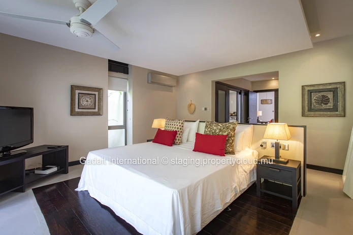 Contemporary villa with pool and tropical garden for sale | Anahita Golf & Spa Resort Beau Champ