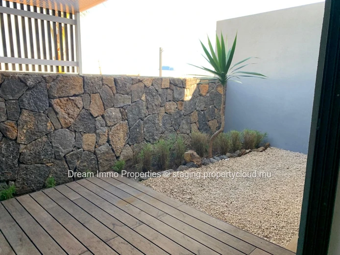 Top Duplex Neufs Avec Acces Plage – Sublime Vue Mer A Riviere Noire – Ile Maurice