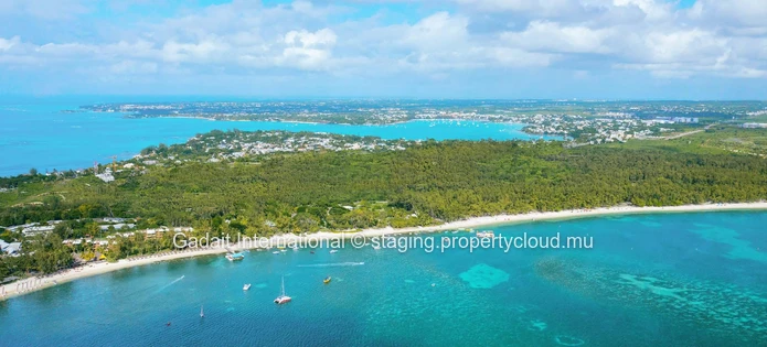 For sale: Sumptuous penthouse on an exotic estate in Mauritius