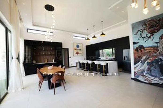 Villa PDS à vendre à Grand Baie, 210M² habitables, terrain 419m², 3 chambres, piscine privée, caractéristiques extéri...