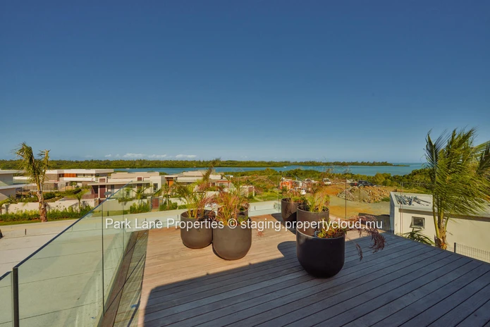 Villa à Anahita: Luxe Moderne avec Vue Imprenable sur le Rive Est