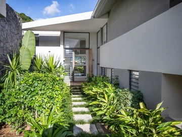 5 Bedroom Villa