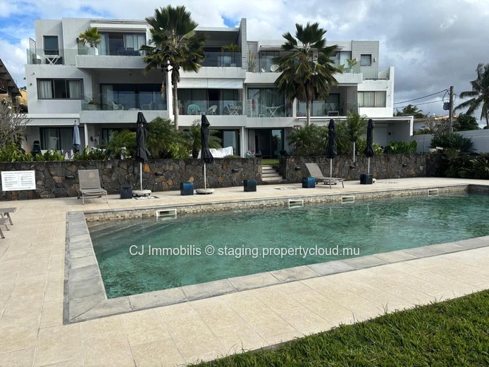Roches Noires a vendre un penthouse avec vue mer (Mandat exclusif)