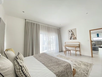 4 Bedroom Villa