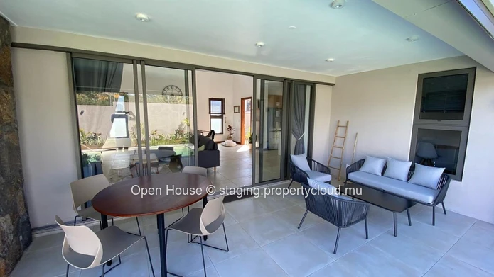 Luxury Villa with Private Pool in Pereybere - 3 Beds, Office, & More! Rs - Don't Miss Out!