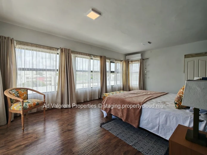 210 m² Duplex Penthouse for Rent – Ebène Views Residence, Quatre-Bornes