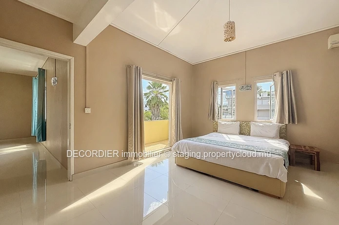 Maison en duplex à louer – Trou aux Biches