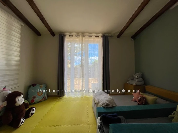 Cozy modern 3-bedroom oasis for sale in Tamarin