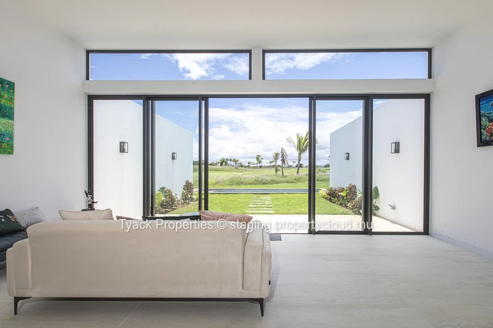 Elegant contemporary villa with stunning golf views