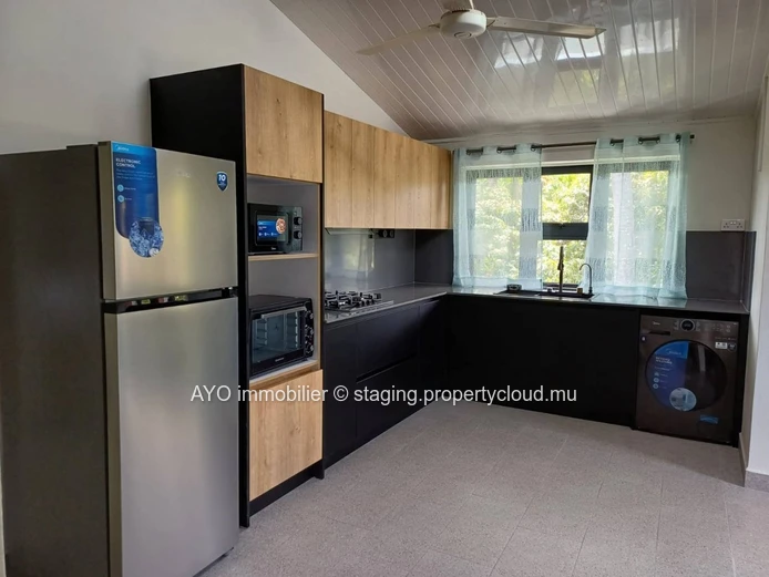 First floor 2 bedrooms apartment in Pereybere-Beach with amenities nearby 