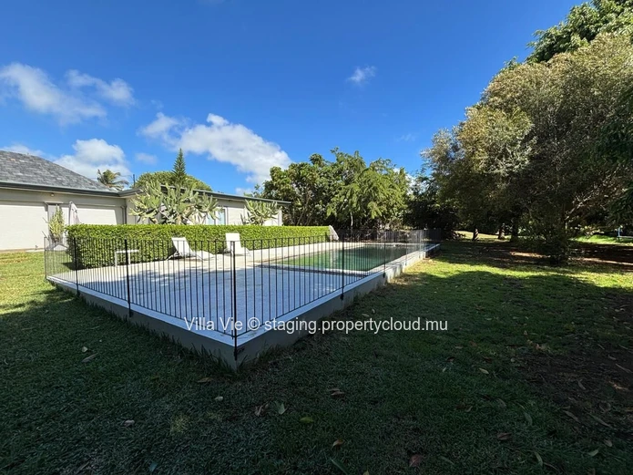 Foret Daruty - Charmante villa de 4 chambres avec piscine et grand jardin