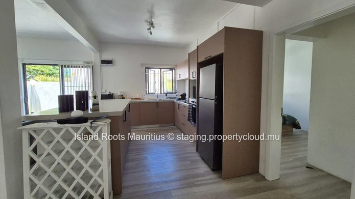 Charming House for Sale in Calodyne!