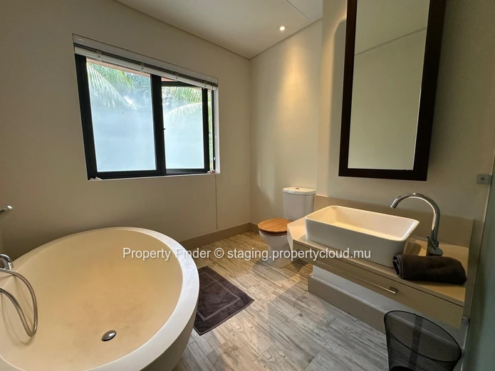 Waterfront 3-Bedroom Duplex in La Balise Marina