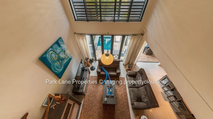 Duplex élégant avec accès direct à la Marina