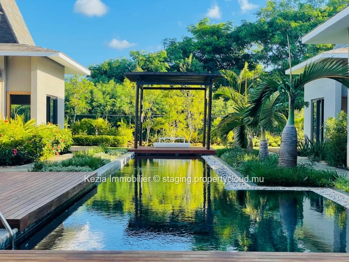 Balinese-Style Single-Storey Contemporary Villa