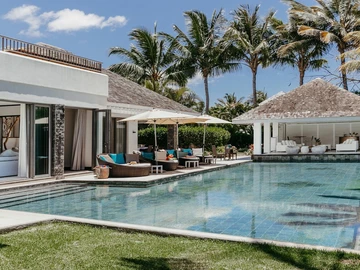 6 Bedroom Villa