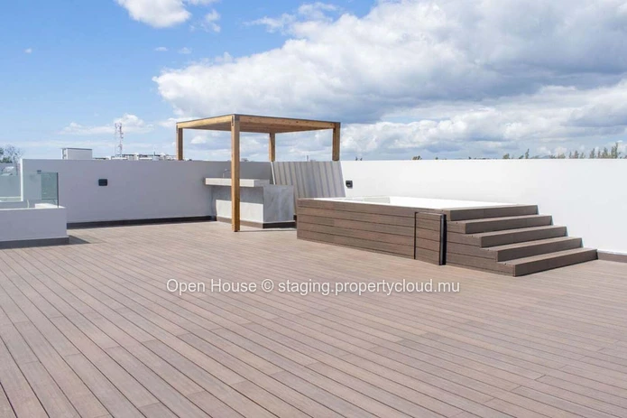 LA POINTE - POINTE AUX CANONNIERS, 2-bedroom Penthouse