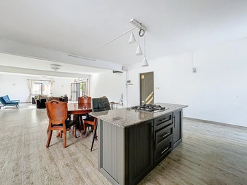 Maison de 4 Chambres
