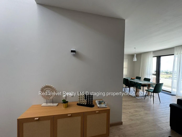Luxurious Penthouse for Rent at Sodnac - Quatre Bornes - Rs 115,000 (negotiable) | 230 m² | 2 Parkings