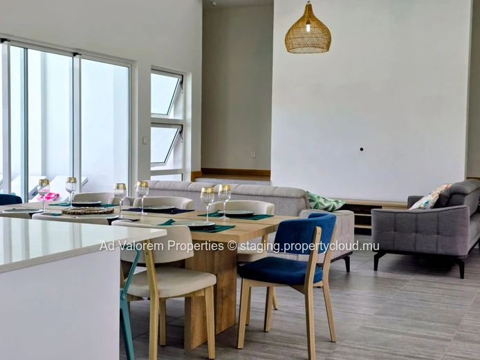 Stunning Dream Villa for Rent in Albion – 287 m²