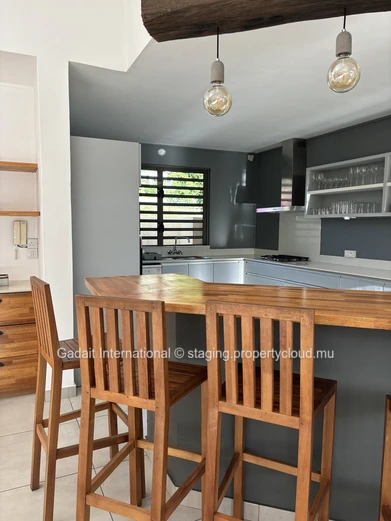 Contemporary 4-Bedroom Villa with Private Pool & Garden in Mauritius for rent