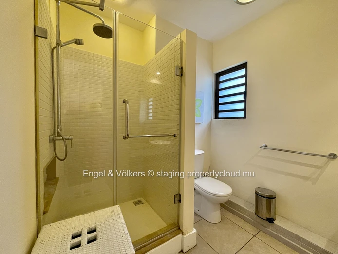 Rare Beachfront Penthouse for RENT