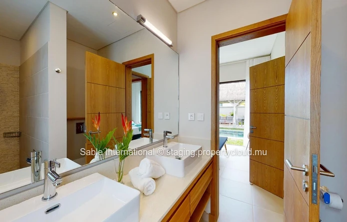 Luxury Villa in Grand Baie with Private Pool, Furnished, Close to Amenities - Must See