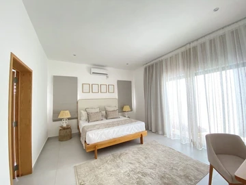 4 Bedroom Villa