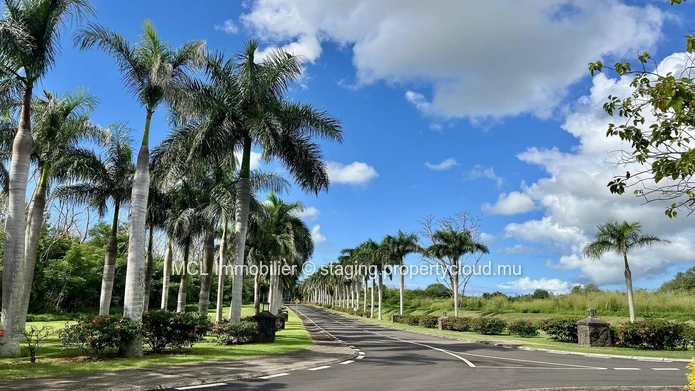 Luxurious Furnished Apartment with Pool in Balaclava