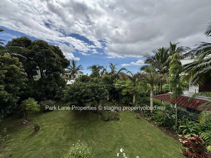 Charmante maison de style colonial avec jardin et vue à Floréal