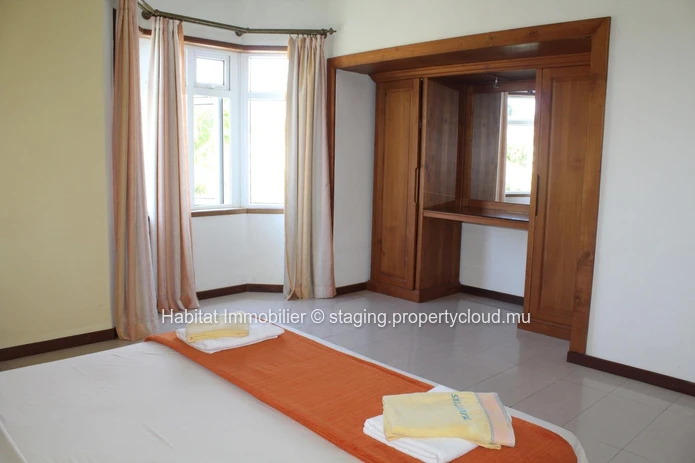 A VENDRE - Townhouse meublé et équipé de 200 m2 dans une résidence sécurisée 24/7 à Palmar. 