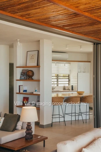 Péreybère - Villa idyllique de 3 chambres en-suite pieds dans l'eau