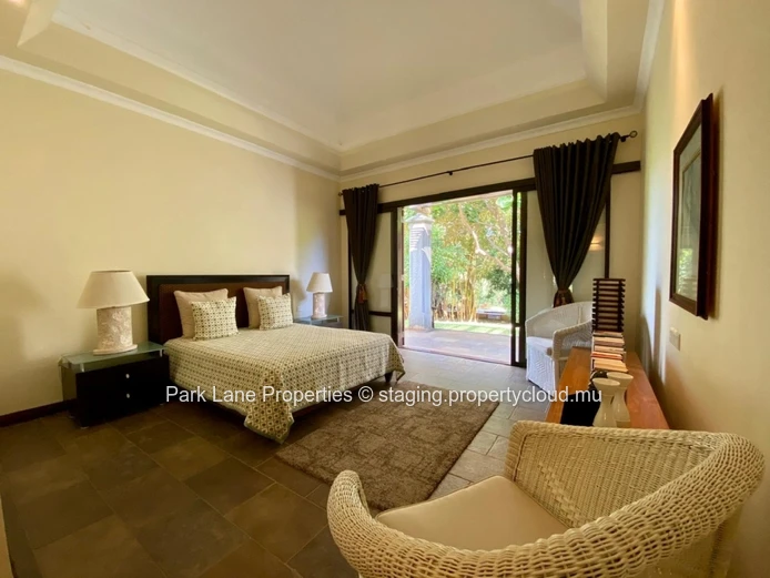 In Tamarin, high standard living in gated estate