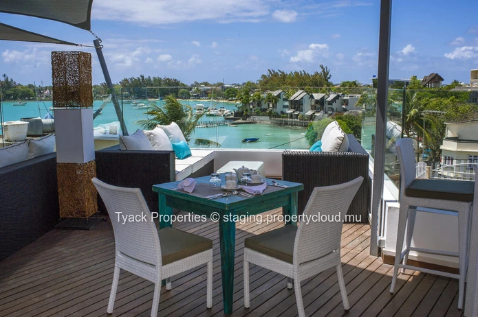 Hôtel Boutique à Vendre à Grand Baie – 12 Chambres, Restaurant sur le Toit et Piscine