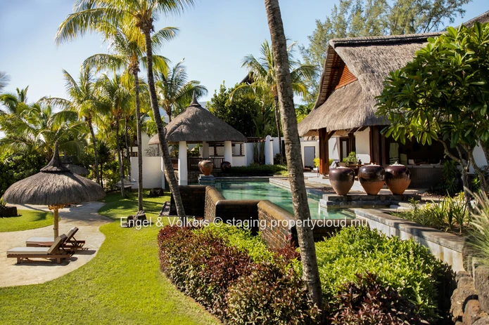 Exclusive Beachfront Villa Connected to a Prestigious 5-Star Resort