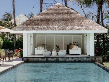 6 Bedroom Villa
