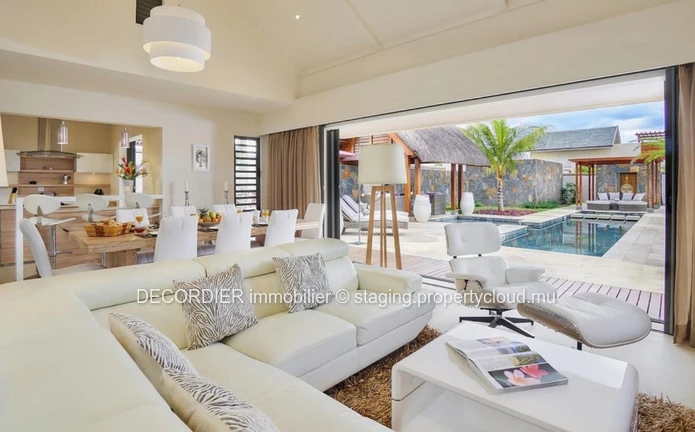 For sale - Grand Baie, prestigious villa with comfortable and bright living spaces.