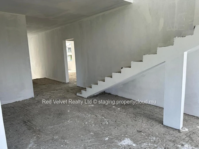 Nouvelle maison personnalisable à vendre - Terrain de 379m² | Construction de 418m² - Sodnac, Quatre-Bornes | Rs 15,5...