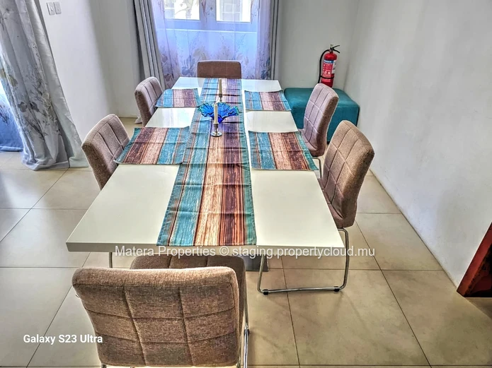 Stunning 110m² Apartment in Flic en Flac with Common Pool & Secure Parking - Fully Furnished & Close to the beach.