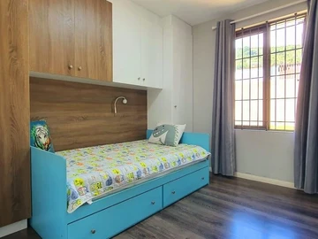 4 Bedroom Villa