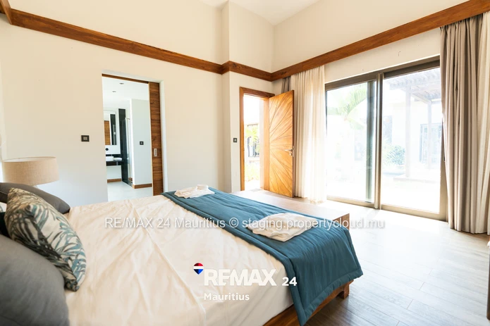 Spacious 3-bedroom villa with private pool, landscaped garden and elegant kiosk.