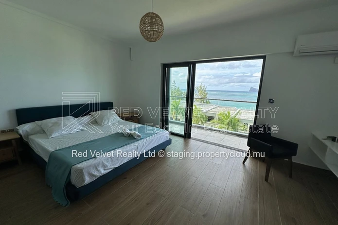 Gorgeous Fully Furnished 3 Bedroom Apartment 