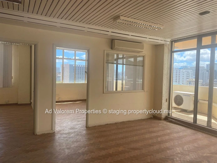 Commercial space for sale in the Capital