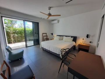 5 Bedroom Villa