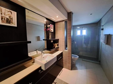 Townhouse, Duplex de 3 Chambres
